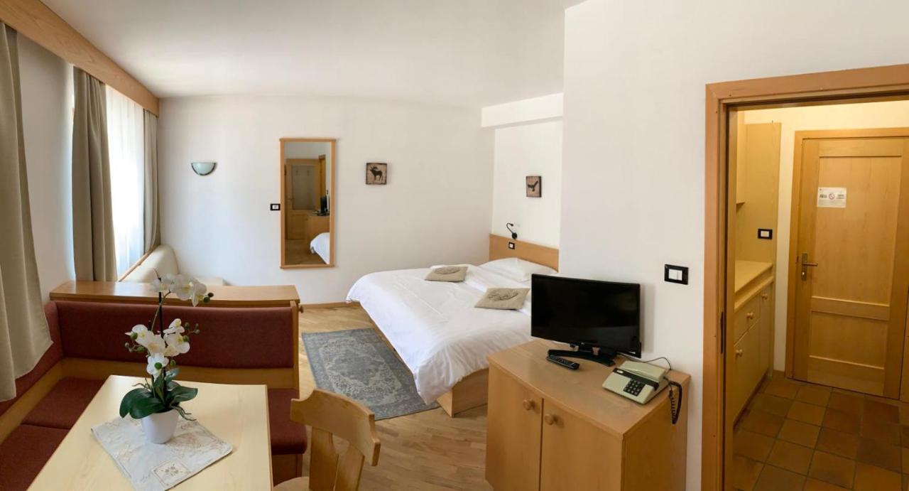 Bed & Breakfast Garni Tobia Campitello di Fassa Exteriér fotografie